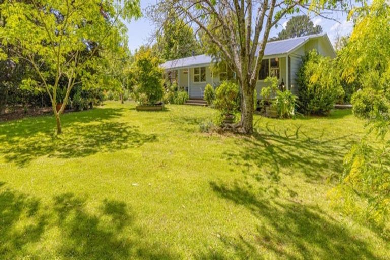 Photo of property in 274 High Street North, Carterton, 5713