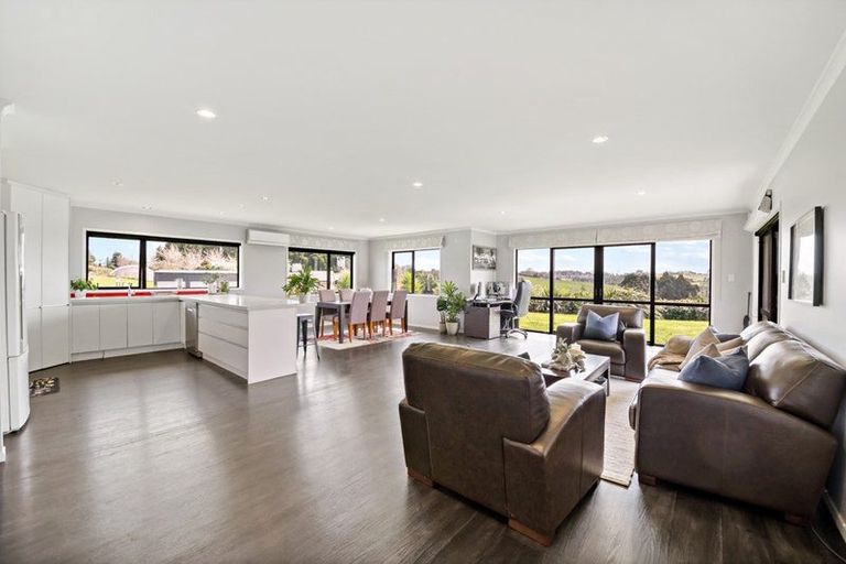 Photo of property in 125 Markham Road, Ararimu, Drury, 2579