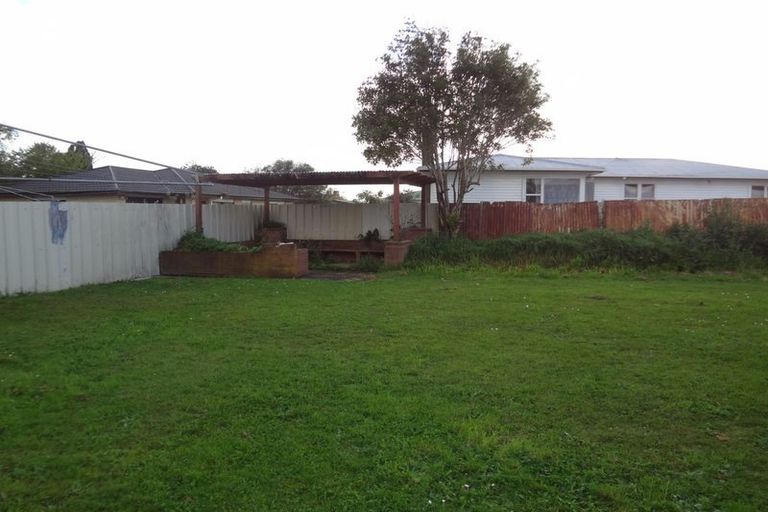 Photo of property in 71 Dominion Road, Papakura, 2110