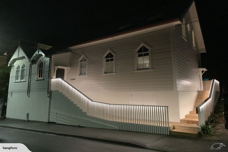 Photo of property in 225 Aro Street, Aro Valley, Wellington, 6021