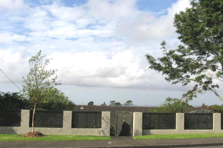 Photo of property in 133 Glengarry Road, Glen Eden, Auckland, 0602