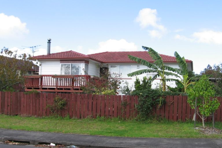 Photo of property in 11 Penfold Place, Henderson, Auckland, 0610