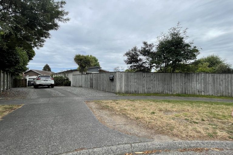 Photo of property in 23 Kereru Street, Two Mile Bay, Taupo, 3330