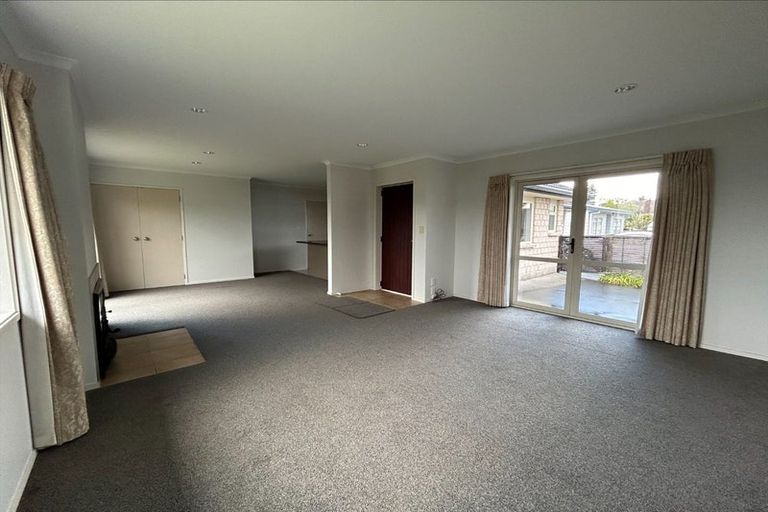 Photo of property in 168 Otumoetai Road, Brookfield, Tauranga, 3110