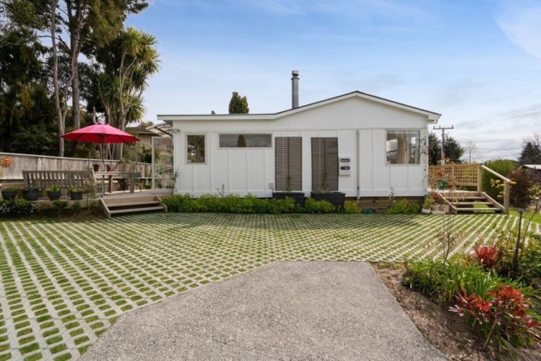 Photo of property in 49 Matuku Street, Two Mile Bay, Taupo, 3330