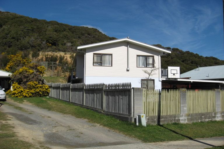 Photo of property in 56 Antrim Crescent, Wainuiomata, Lower Hutt, 5014