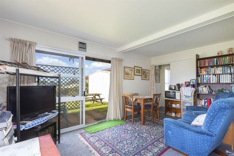 Photo of property in 16 Arohia Place, Snells Beach, 0920