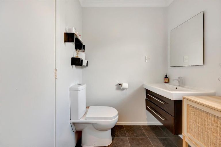 Photo of property in 82 Urlich Avenue, Melville, Hamilton, 3206