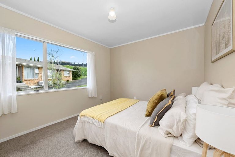 Photo of property in 77 Lake Crescent, Hamilton Lake, Hamilton, 3204