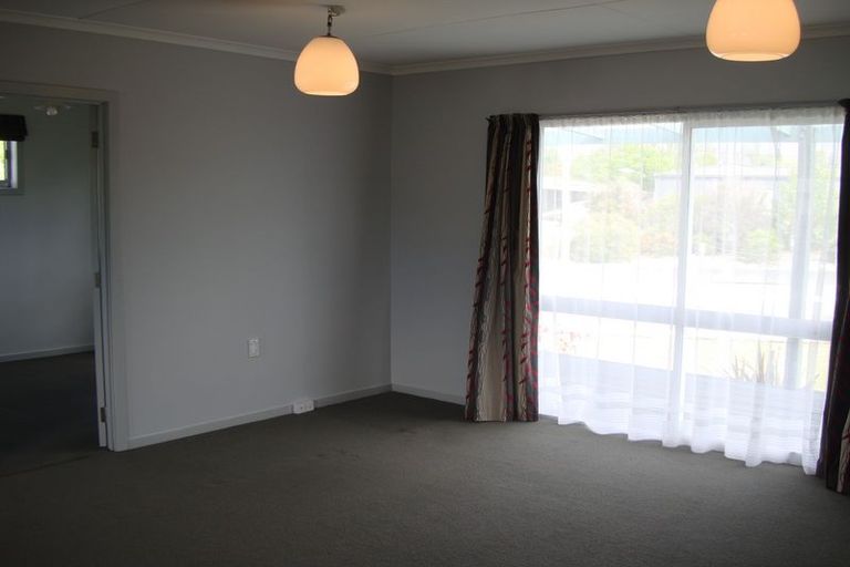 Photo of property in 18 Hunter Crescent, Twizel, 7901