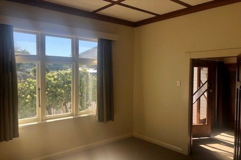 Photo of property in 14 Guys Hill Road, Hospital Hill, Napier, 4110