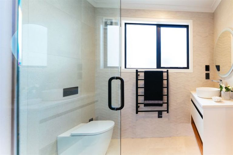 Photo of property in 73 Normans Road, Strowan, Christchurch, 8052