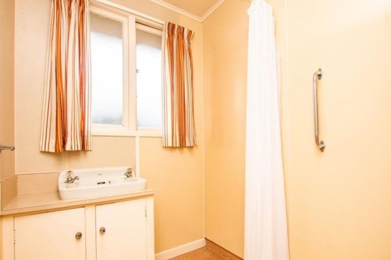 Photo of property in 326 Great North Road, Winton, 9720