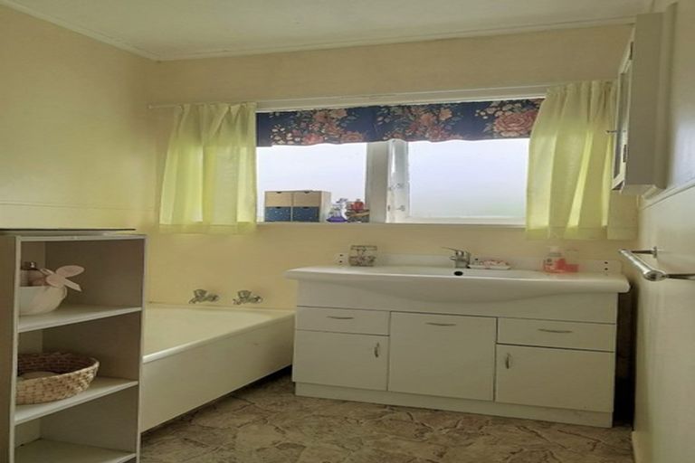 Photo of property in 11 Lockwood Point, Wairoa, 4108