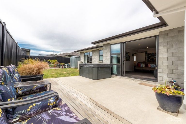Photo of property in 44 Buddle Road, Wallaceville, Upper Hutt, 5018
