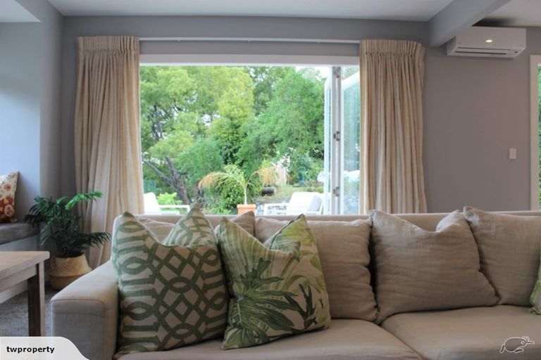 Photo of property in 10 Lincoln Road, Bluff Hill, Napier, 4110