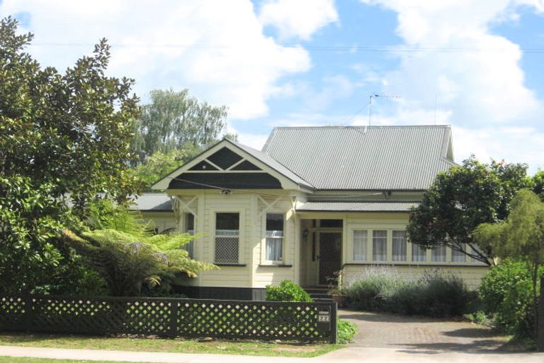 Photo of property in 22 Thornton Road, Cambridge, 3434