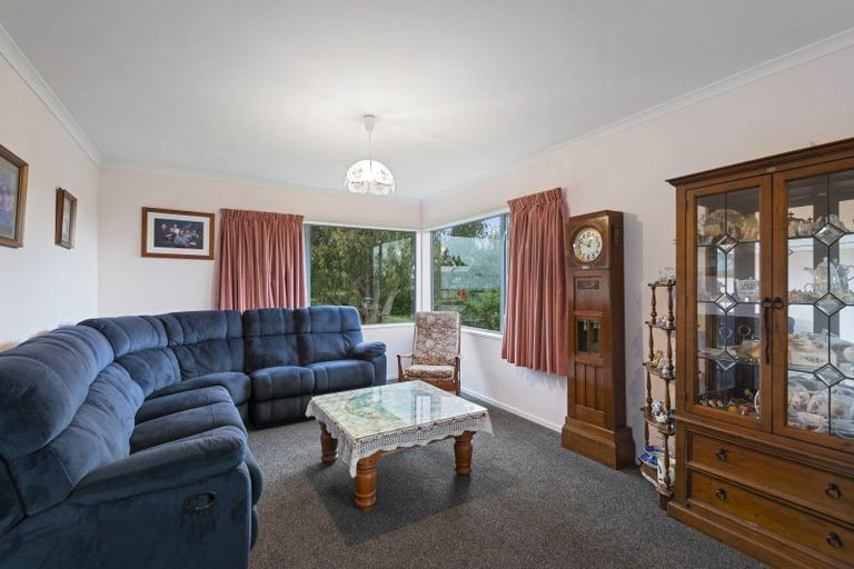 Photo of property in 77 Horndon Street, Darfield, 7571