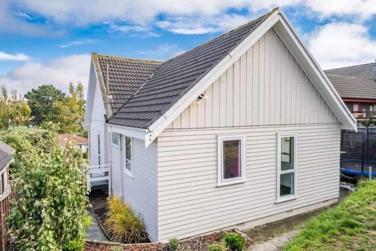 Photo of property in 11 Penryn Drive, Camborne, Porirua, 5026