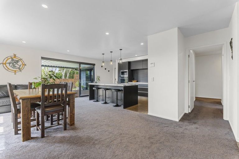 Photo of property in 52 Dillon Drive, Bell Block, New Plymouth, 4312