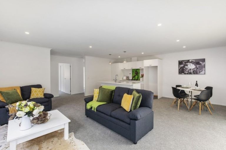 Photo of property in 127 Manuka Street, Stokes Valley, Lower Hutt, 5019