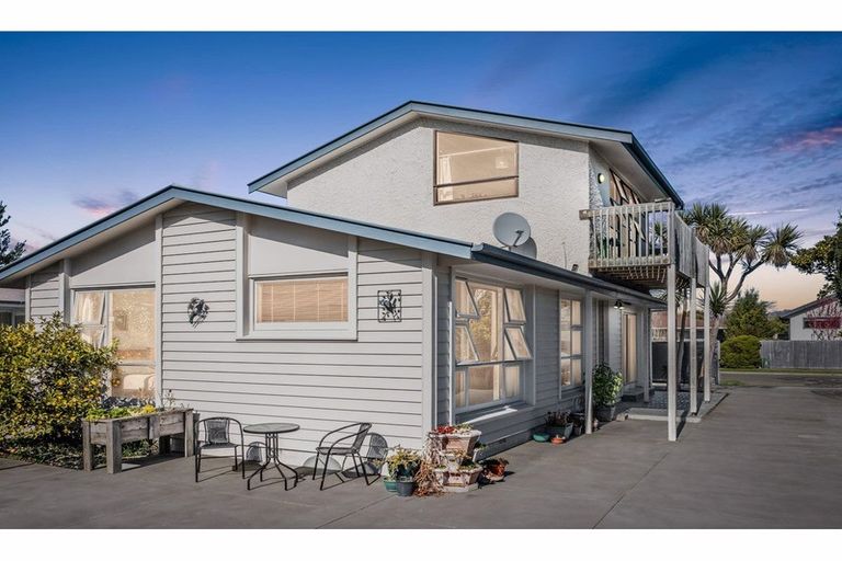 Photo of property in 45 Woolley Street, Avondale, Christchurch, 8061