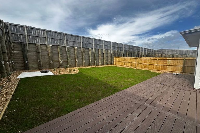 Photo of property in 19 Kowaitau Avenue, Beachlands, 2018