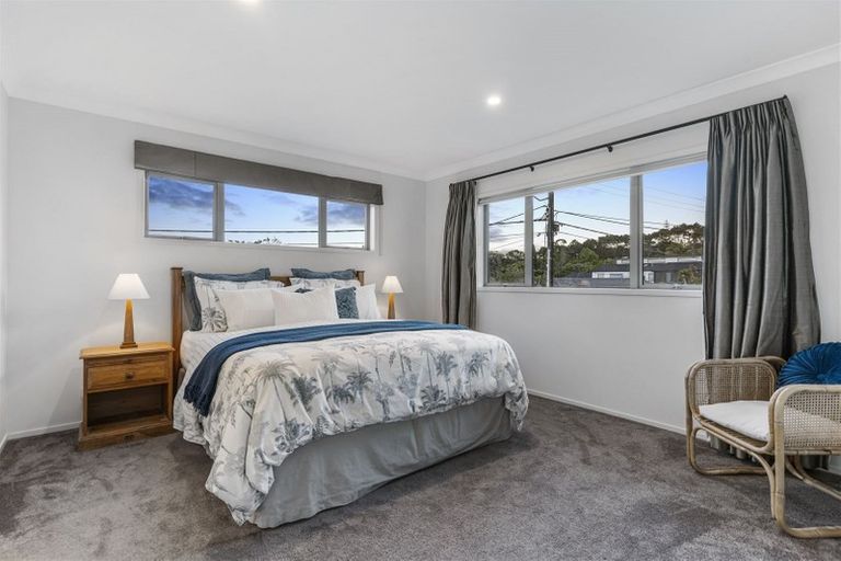 Photo of property in 21 Channel Road, Campbells Bay, Auckland, 0630