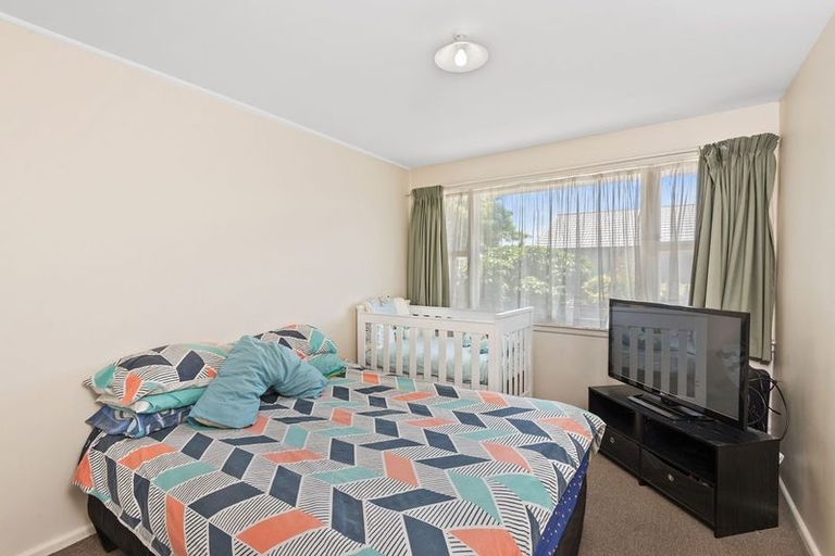 Photo of property in 2/60 Avalon Street, Richmond, Christchurch, 8013