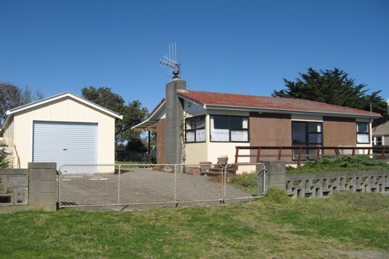 Photo of property in 30 Ngatiawa Street, Himatangi Beach, Foxton, 4891