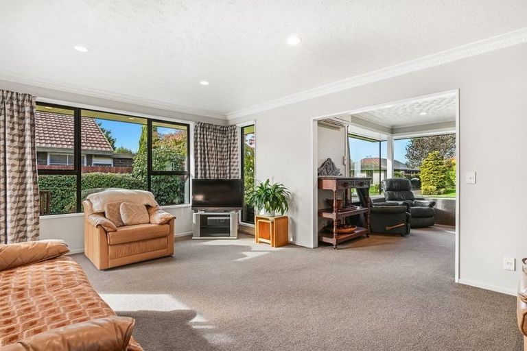 Photo of property in 30 Sayers Crescent, Ilam, Christchurch, 8041