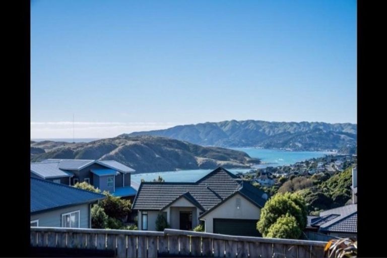 Photo of property in 14 Aoraki Rise, Aotea, Porirua, 5024