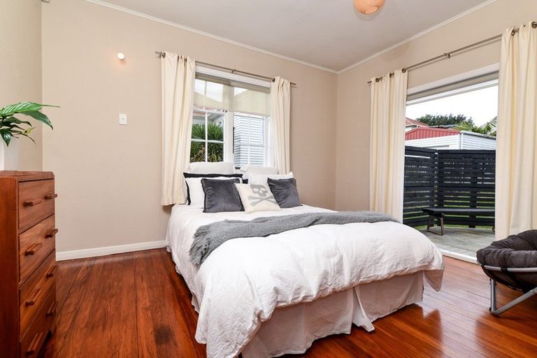 Photo of property in 95 Forest Lake Road, Forest Lake, Hamilton, 3200