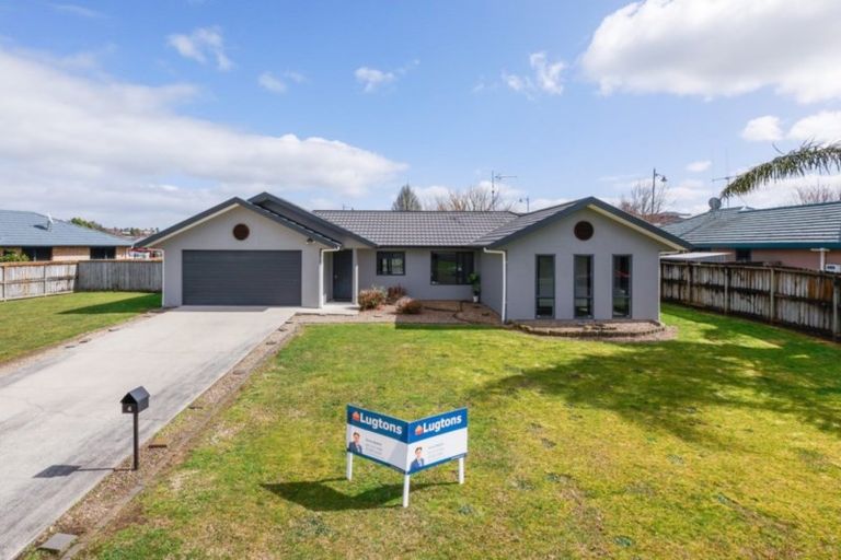 Photo of property in 4 Twickenham Place, Nawton, Hamilton, 3200