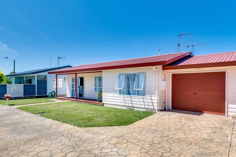 Photo of property in 2/80 Guppy Road, Greenmeadows, Napier, 4112
