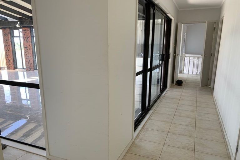 Photo of property in 60 Lynden Avenue, Hillcrest, Auckland, 0627