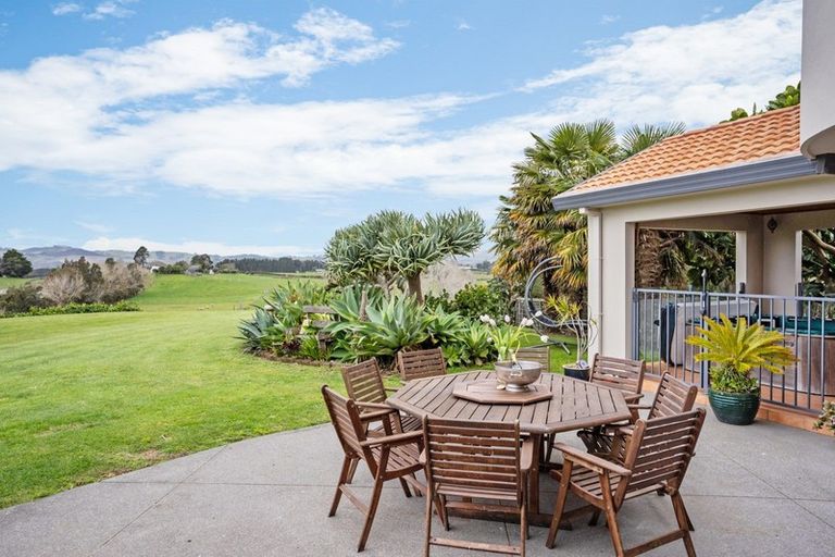 Photo of property in 38 Amberfields Way, Runciman, Drury, 2578