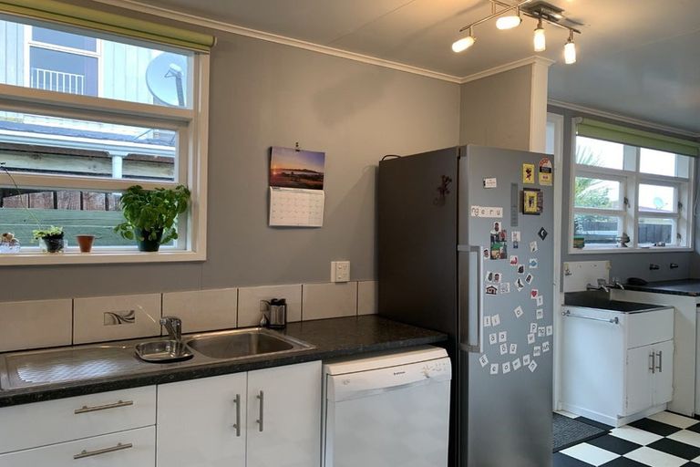 Photo of property in 12 Watson Drive, Paraparaumu Beach, Paraparaumu, 5032