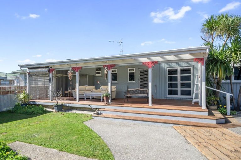 Photo of property in 49 George Street, Levin, 5510