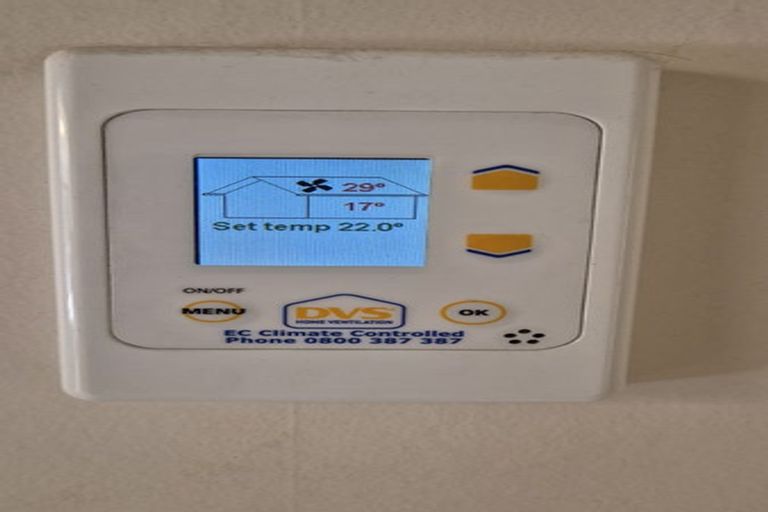 Photo of property in 1138 High Street, Taita, Lower Hutt, 5011