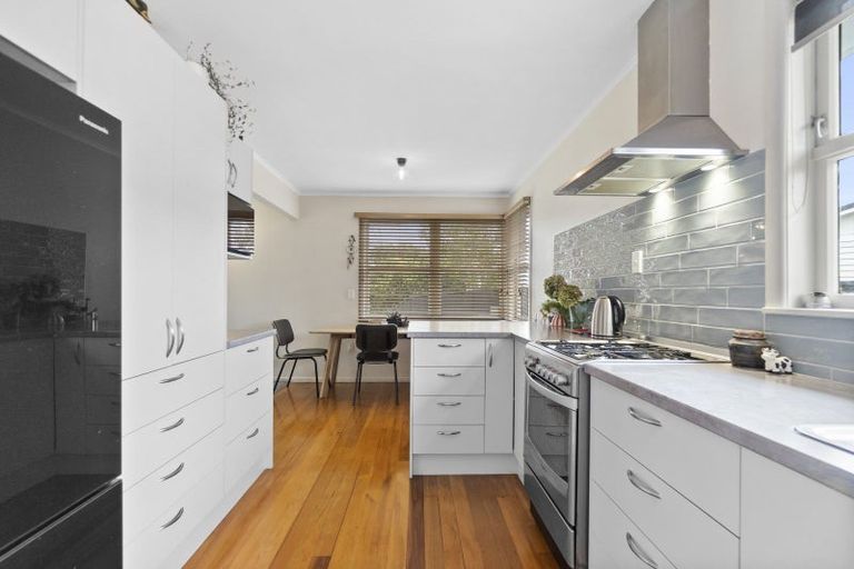 Photo of property in 16 Sheridan Street, Silverdale, Hamilton, 3216