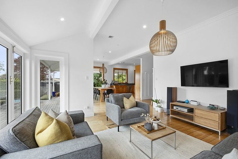 Photo of property in 68 Wallace Place, Westown, New Plymouth, 4310