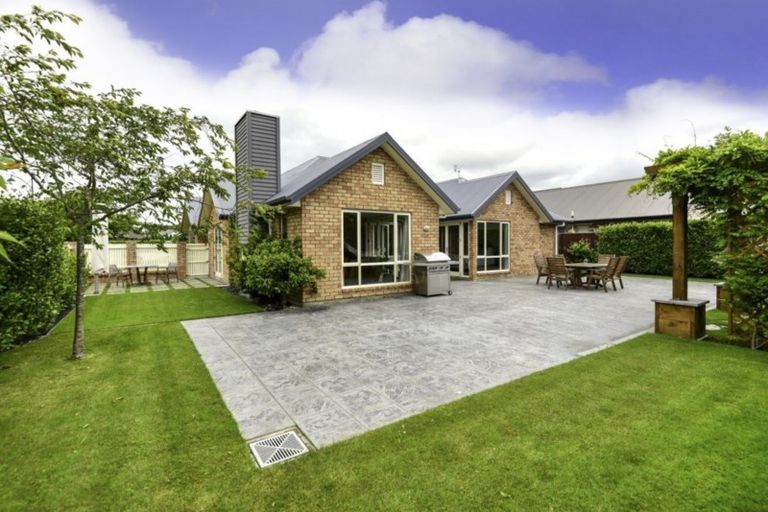 Photo of property in 12 Six Silvers Avenue, Halswell, Christchurch, 8025