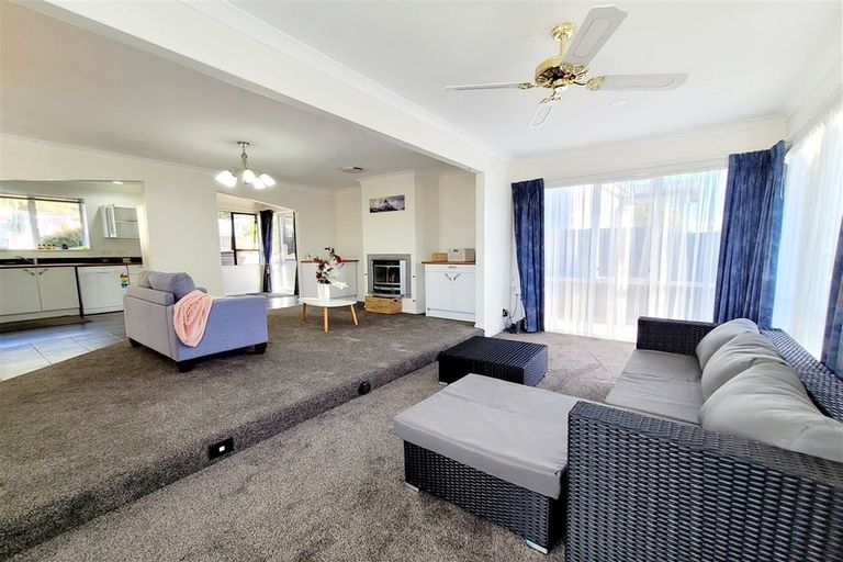 Photo of property in 4 Mossburn Grove, Kelson, Lower Hutt, 5010