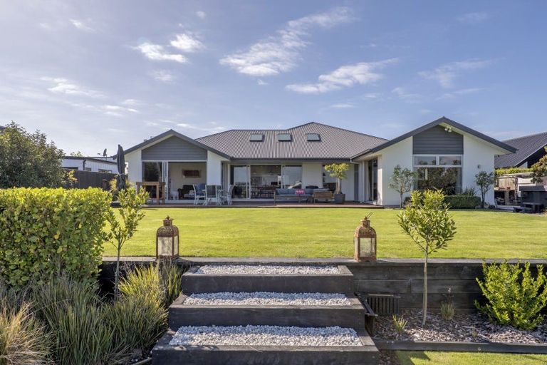 Photo of property in 13 Waterton Point, Huntingdon, Ashburton, 7774