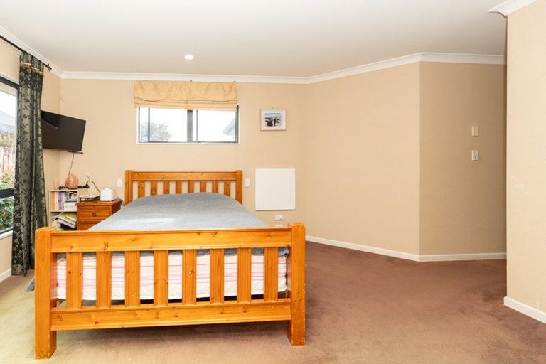 Photo of property in 5 Sovereign Place, Rototuna North, Hamilton, 3210