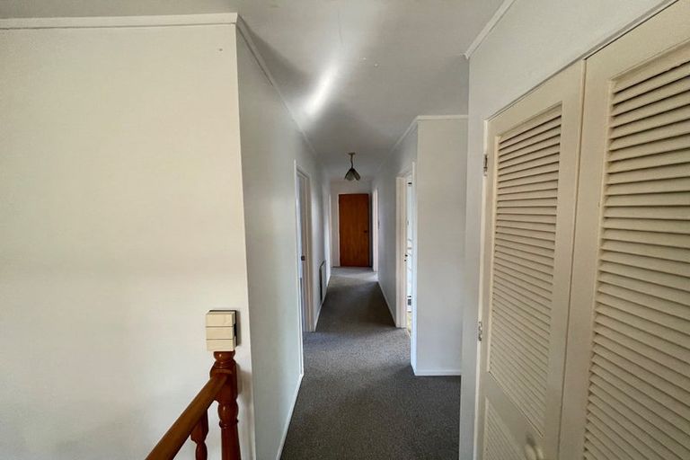 Photo of property in 11a Orewa Heights Crescent, Orewa, 0931