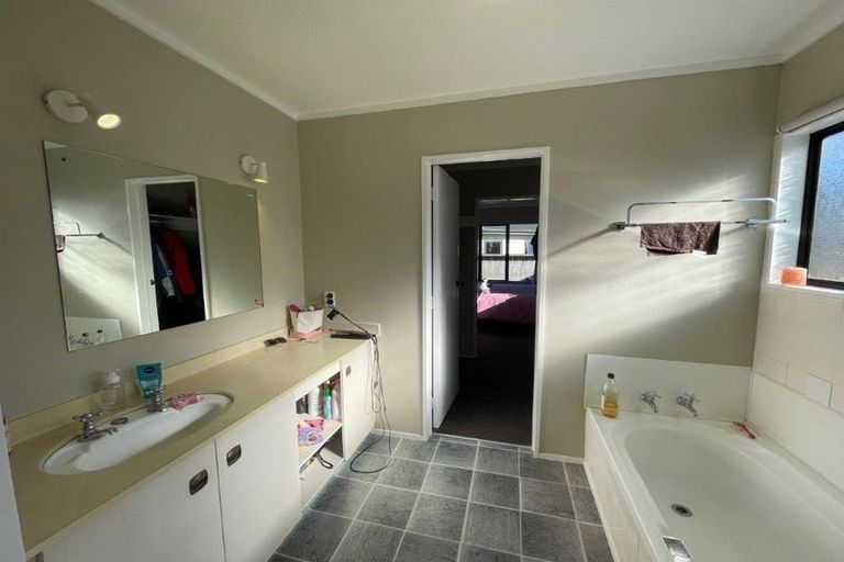 Photo of property in 88 Eversham Road, Mount Maunganui, 3116