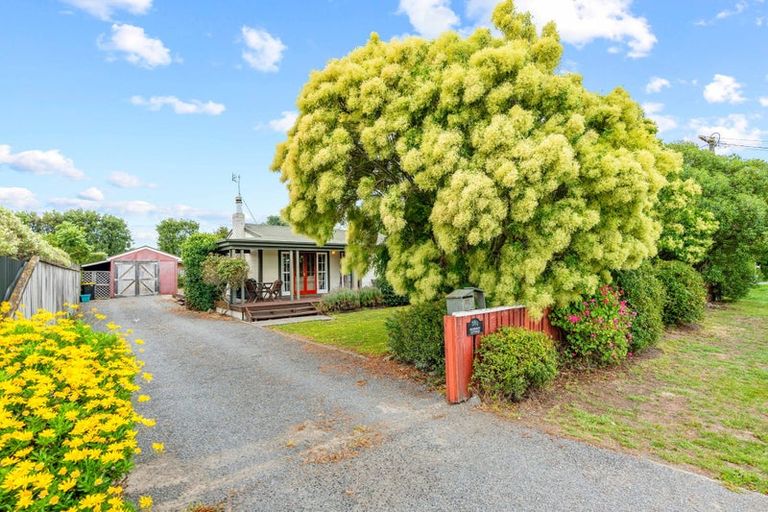 Photo of property in 52 Princess Street, Martinborough, 5711