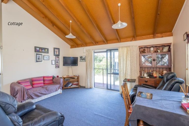 Photo of property in 46a Eatwell Avenue, Paraparaumu Beach, Paraparaumu, 5032